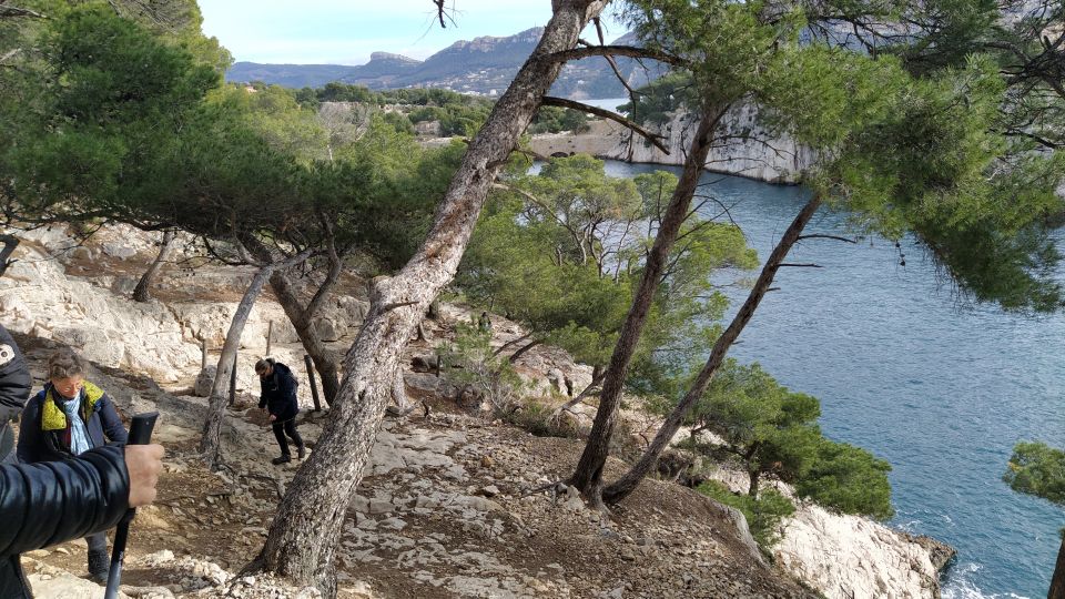 Cassis: 3 Calanques Half-Day Hiking Tour with Swimming - Gradual climb to the En-Vau belvedere (about 1.5 hours): the view that looks reversed
