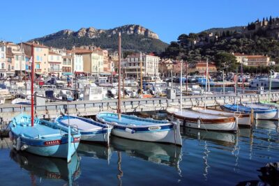 Cassis ancient fishing port, Calanques & spectacular Cap Canaille private tour - Two hours around the old port of Cassis