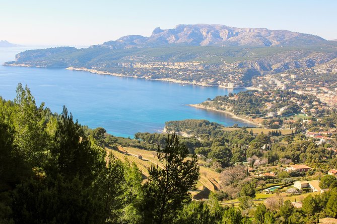 Cassis ancient fishing port, Calanques & spectacular Cap Canaille private tour - What $452.74 per person really buys