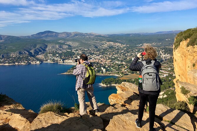 Cassis and Port Miou 5 Hours tour from Aix-en-Provence - Small Group Energy: Why the Guide Makes the Day