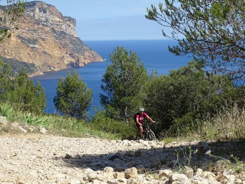 Cassis: Calanques and Viewpoints Tour by Mountain E-Bike - Cassis by electric bike: why this beats the usual photo stop