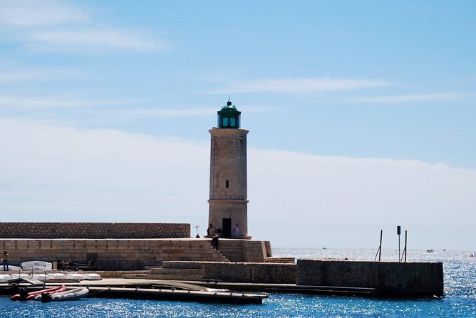 Cassis Half-Day Trip from Aix-en-Provence - Who should book this Cassis half-day from Aix?