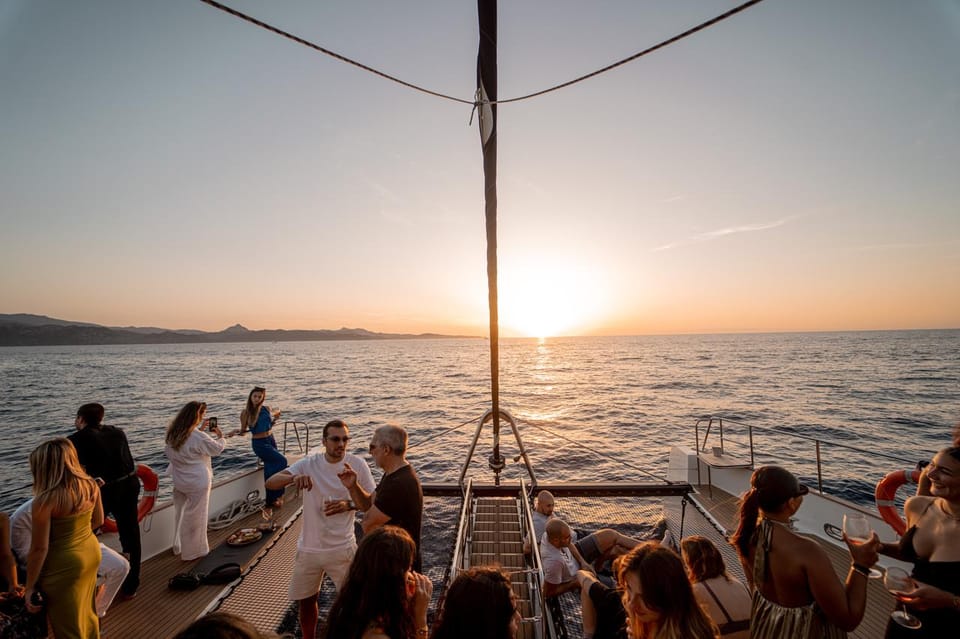 Catamaran half-day excursion - Booking with Wild Boat and the practical details that matter