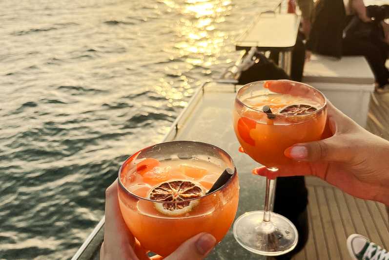 Catamaran Lucile | La Grande Motte Camargue Sax & Grill - Live saxophone changes the mood
