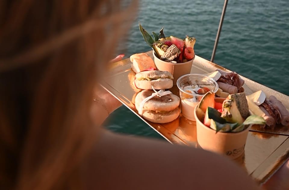 Catamaran Lucile | Sunday brunch - What Happens During the Cruise (Without the Stress)