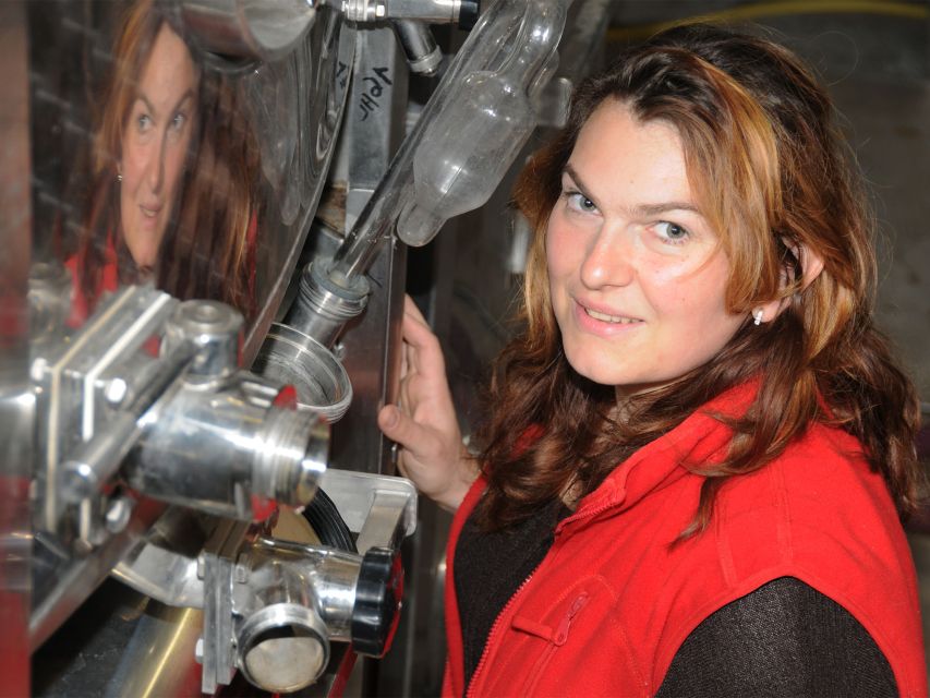 Cellar visit and Alsace wine tasting with a feminine touch - Domaine Gueth: a calm, modern stop on the Alsace wine road
