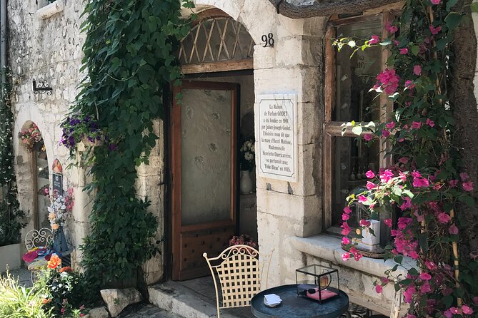 Certified tour guide-Most Exhaustive French Riviera private tour - Getting Picked Up in Cannes and Keeping the Day Under Control