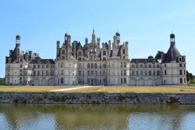 Champagne & Loire Valley Small Group Double Wine Day Tours - What makes the Champagne day different