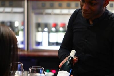 Champagne Tasting in Paris - Why the sommelier matters
