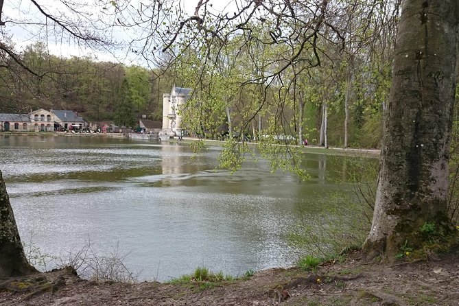 Chantilly by bike or Chantilly with electric bike - Starting at 8 Carr des Lions