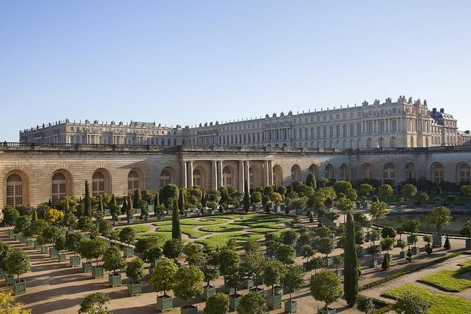 Chartres and Versailles Private Full-day tour - Two UNESCO sites in one long day