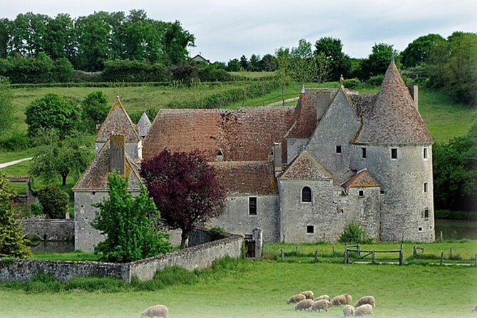 Château de Buranlure 1000 Years of History Heritage and Oenology - Wine Tourism Without Pretending Wine Is Included