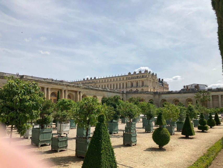 Chateau de Fontainebleau & Chateau de Versailles - Why this pairing works so well