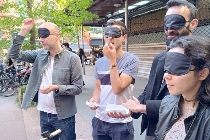 Cheese food-tour through downtown Toulouse - Starting with salt at Place du Salin