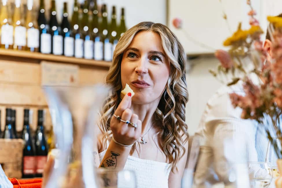 Cheese & Wine Tasting in Montmartre with Local Cheesemonger - What the 2-hour tasting really feels like: 8 cheeses and 5 wines