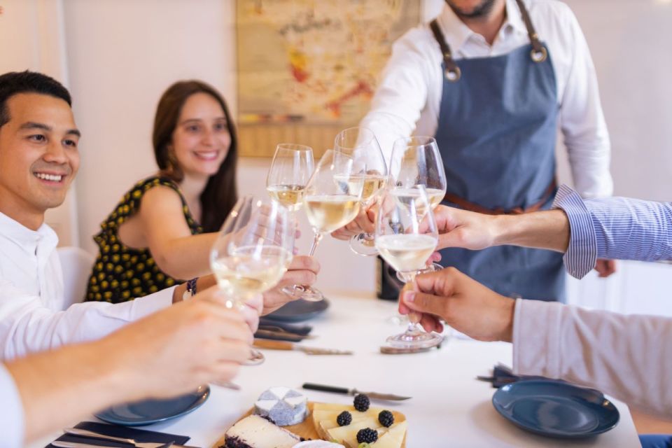 Cheeses and Wines Tour de France with Tasty Games - A French tasting lesson near Notre-Dame