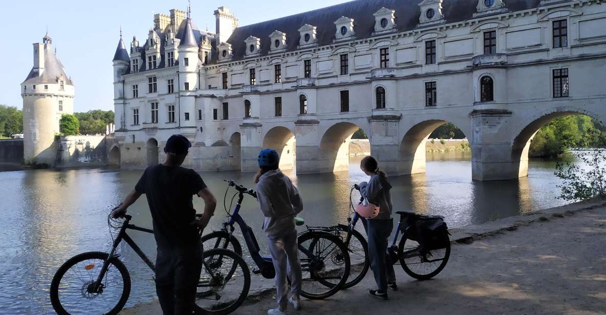 Chenonceau: E-Bike Guided Tour & Gourmet Picnic Lunch - The Cher River Ride: 38 km That Feels Manageable