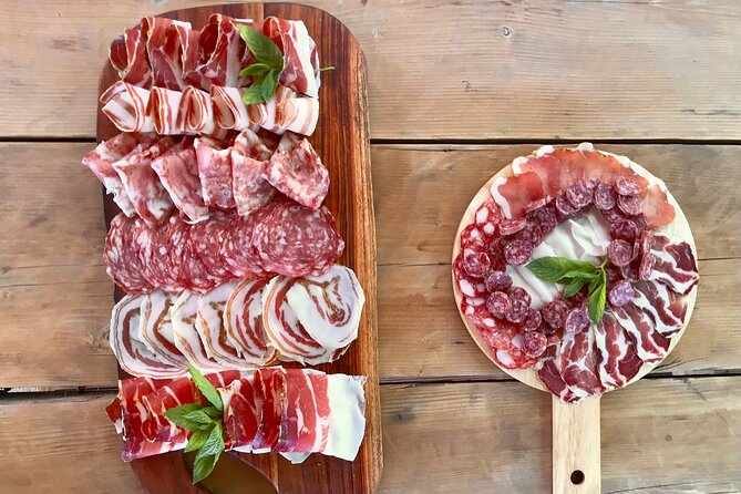 Cinta Senese tour with tasting dinner on the farm - How the experience compares with a standard winery visit