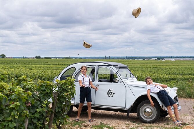 Citroën 2CV Burgundy rental and Gourmet Picnic - What the price means for two people