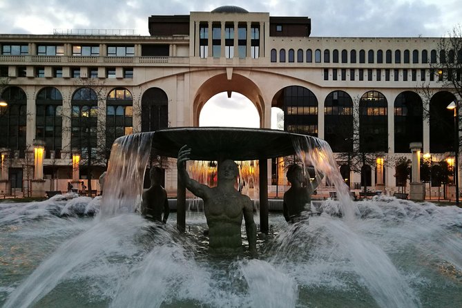 CityTour and Photo Portraits Souvenirs in Montpellier - Saint-Pierre Cathedral and the medieval center
