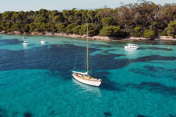 Classic Yacht Sailing in Cannes - Meeting Point and Getting There Without Stress