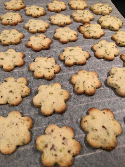 Cooking class : Baking “Bredele” Alsatian Biscuits, Colmar - The main tradeoff: useful repetition or limited variety