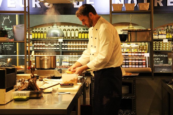 Cooking workshop with an exceptional chef in Avignon - Why Les Halles Cooking Starts Before the Stove