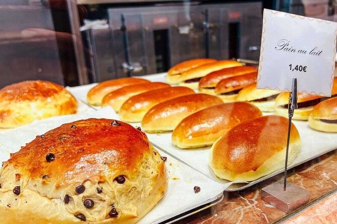 Cool Le Marais: Parisian Food Tour, Small Group or Private Option - French Onion Soup + Wine: The Sit-Down Moment That Makes It Feel Like Dinner