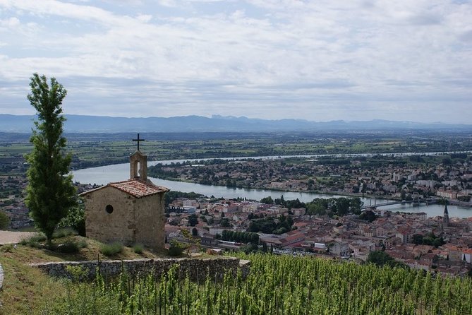 Cotes du Rhone Wine Tour - Private Tour - Full Day From Lyon - A regional lunch before the first winery