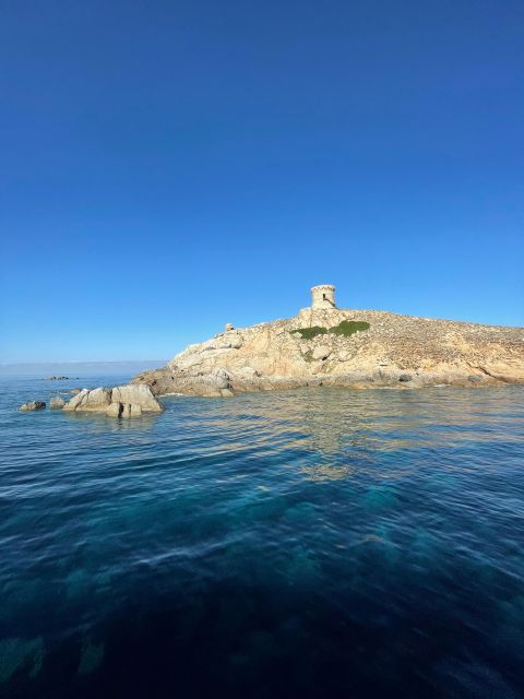 Croisière Calanques de Piana - Baignade bateau 12 places - Calanques de Piana: UNESCO cliffs from the sea, with close cave access