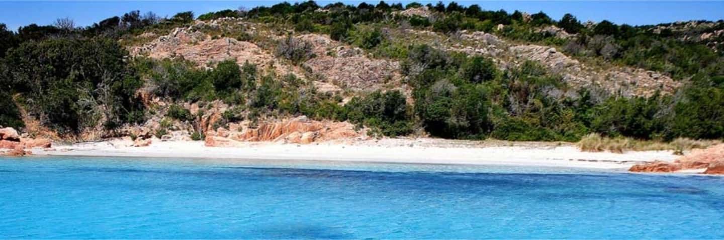 Day cruise to the Cerbicales & Lavezzi Islands with lunch - 5:00 p.m. Swim Stop in Turquoise Water: Carratoghju or Cerbicales