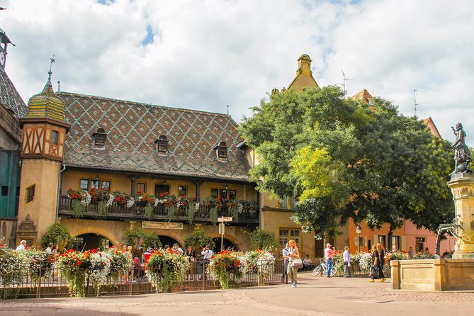 Day trip: Colmar, Haut-Koenigsbourg, Riquewihr and Kaysersberg - Stop 3: Kaysersberg old town walk with just enough time