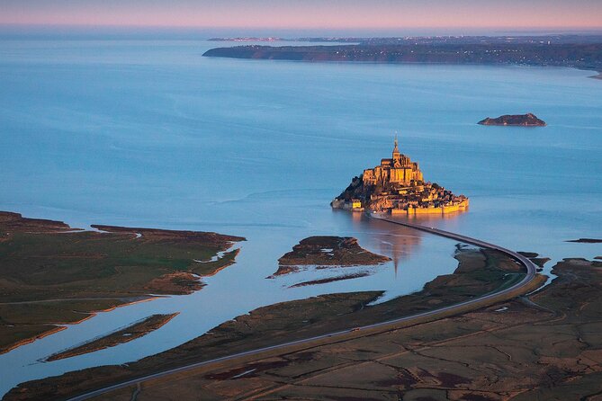 Day Trip with a local driver Mont Saint-Michel from Saint-Malo - 6 hours - Lunch and free time on the Mont