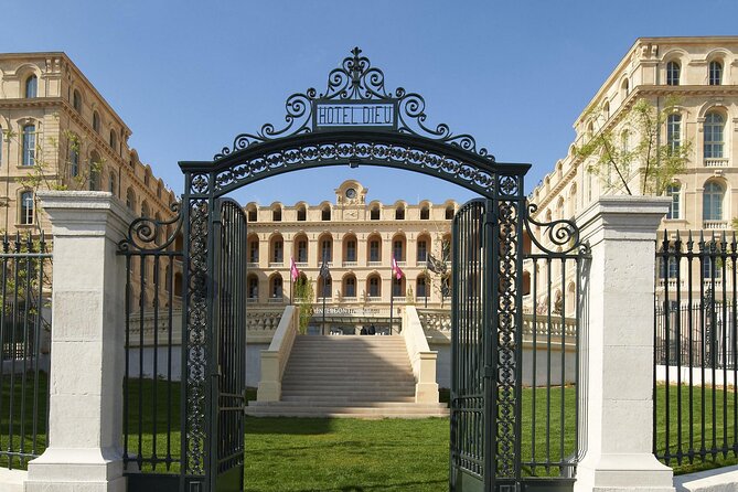 Deluxe Marseille Tour from Cruise Port including Aix-en-Provence - Price and what $83.13 buys you on a cruise day