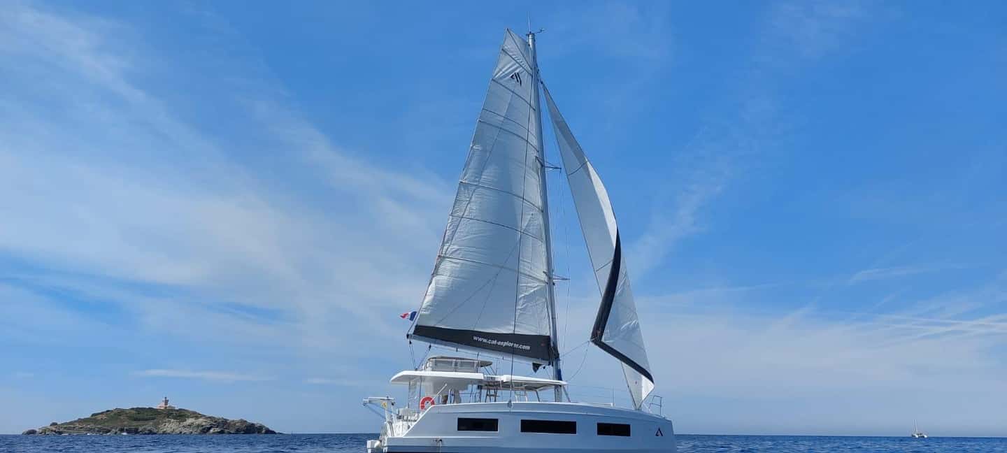 Departure from BRUSC: Half-day catamaran cruise - Quick practical tips for your day at sea