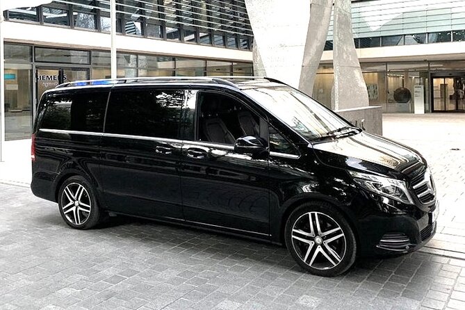 Departure Transfer: Paris Hotels to Paris Train Stations by Van - A Simple Ride From Your Door to the Railway Station
