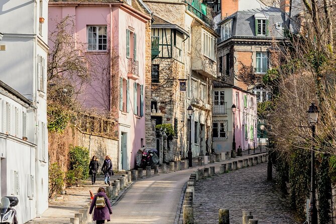 Devour Paris Food Tour : Montmartre Like a Local - Pacing, Shoes, and Real Montmartre Energy