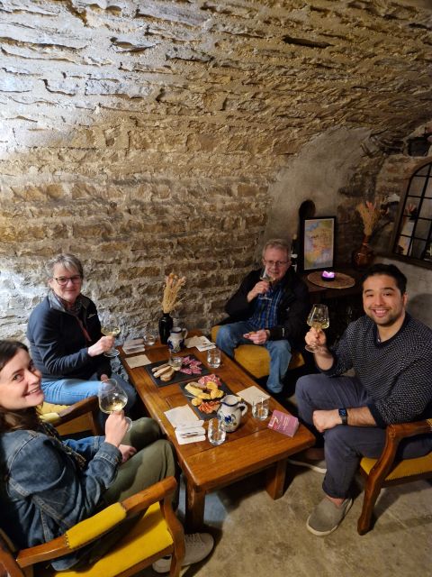 Dijon: Burgundy Wines Masterclass - Your Six Tastings: 3 Whites, 3 Reds, and How to Talk About Them
