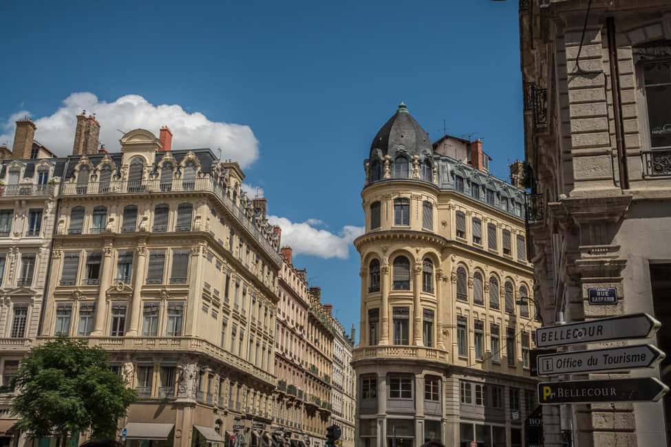 Dijon: Express Walk with a Local in 60 minutes - A 60-minute Dijon makeover: what this walk really does for you