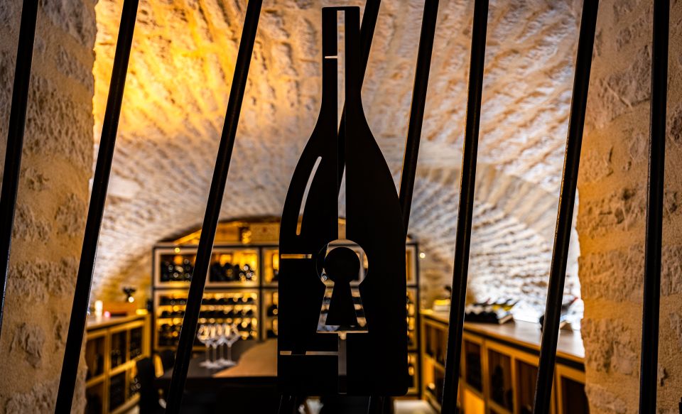 Dijon: La Cave du Palais Burgundy Wine Tasting Experience - Entering La Cave du Palais: a vaulted cellar lesson, not a lecture