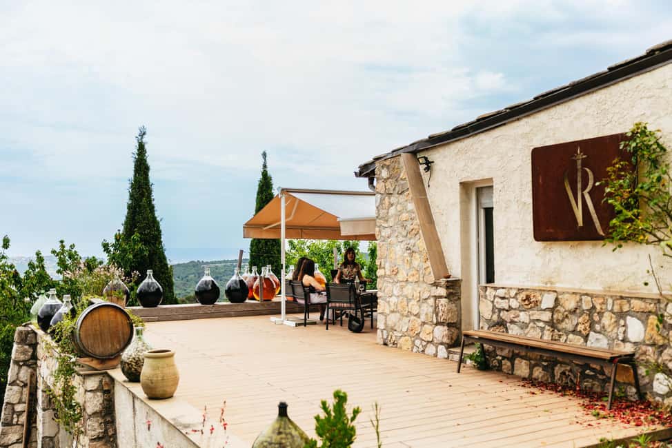 Dinner in the vineyard French Riviera - The transport problem deserves real planning
