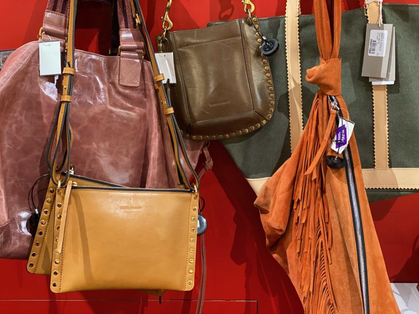 Discount Couture: ultimate Paris Shopping 2h30 walking tour - Workshops and newer Paris designers