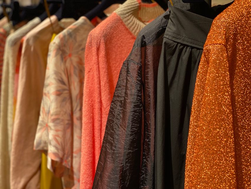 Discount Couture: ultimate Paris Shopping 2h30 walking tour - Sandra’s personal approach