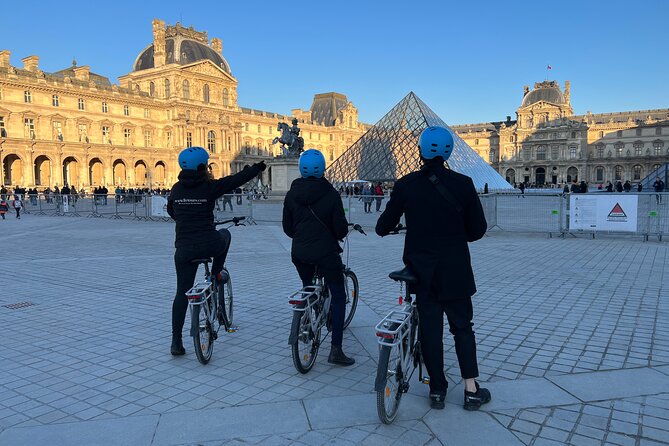 Discover Iconic Paris: Private Bike Tour of the City Center - Place de la Concorde and Paris’s royal past