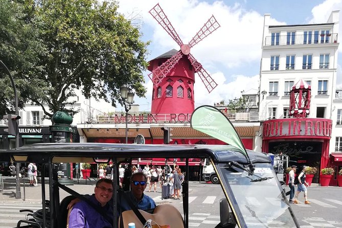 Discover Paris in electric golf carts - The one communication warning you should take seriously