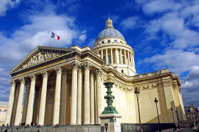 Discover the Latin quarter - The Collège de France and serious ideas in public view