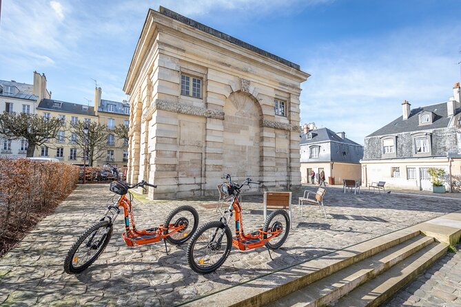 Discover Versailles on electric 2-wheelers (Yes to PRM) - Stop-by-stop: Place d’Armes to the Grand Canal views