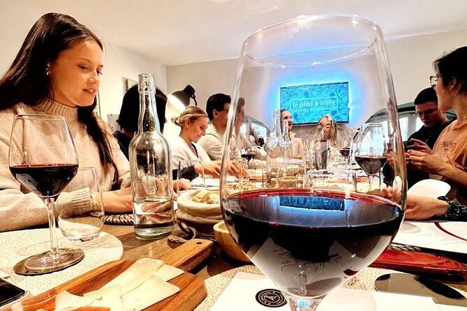 Discovery of the Bordeaux vineyard in 3 wines - First Stop: Le Pied à Terre in Bordeaux (And Why This Location Works)