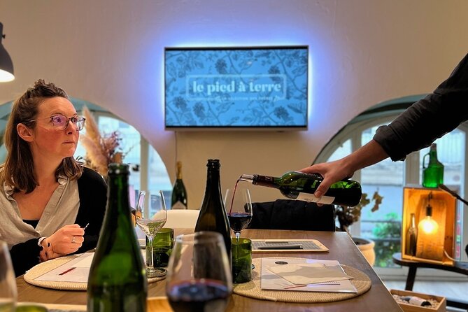 Discovery of the Bordeaux vineyard in 3 wines - What You’ll Taste: Left Bank Red, Right Bank Red, and a Dry White