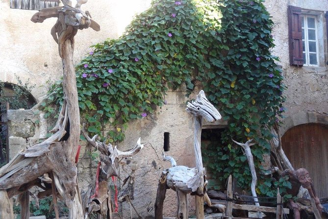Discovery of the Grands Sites de l'Hérault from Montpellier - Saint-Guilhem-le-Désert and Gellone Abbey: UNESCO in a walkable old village